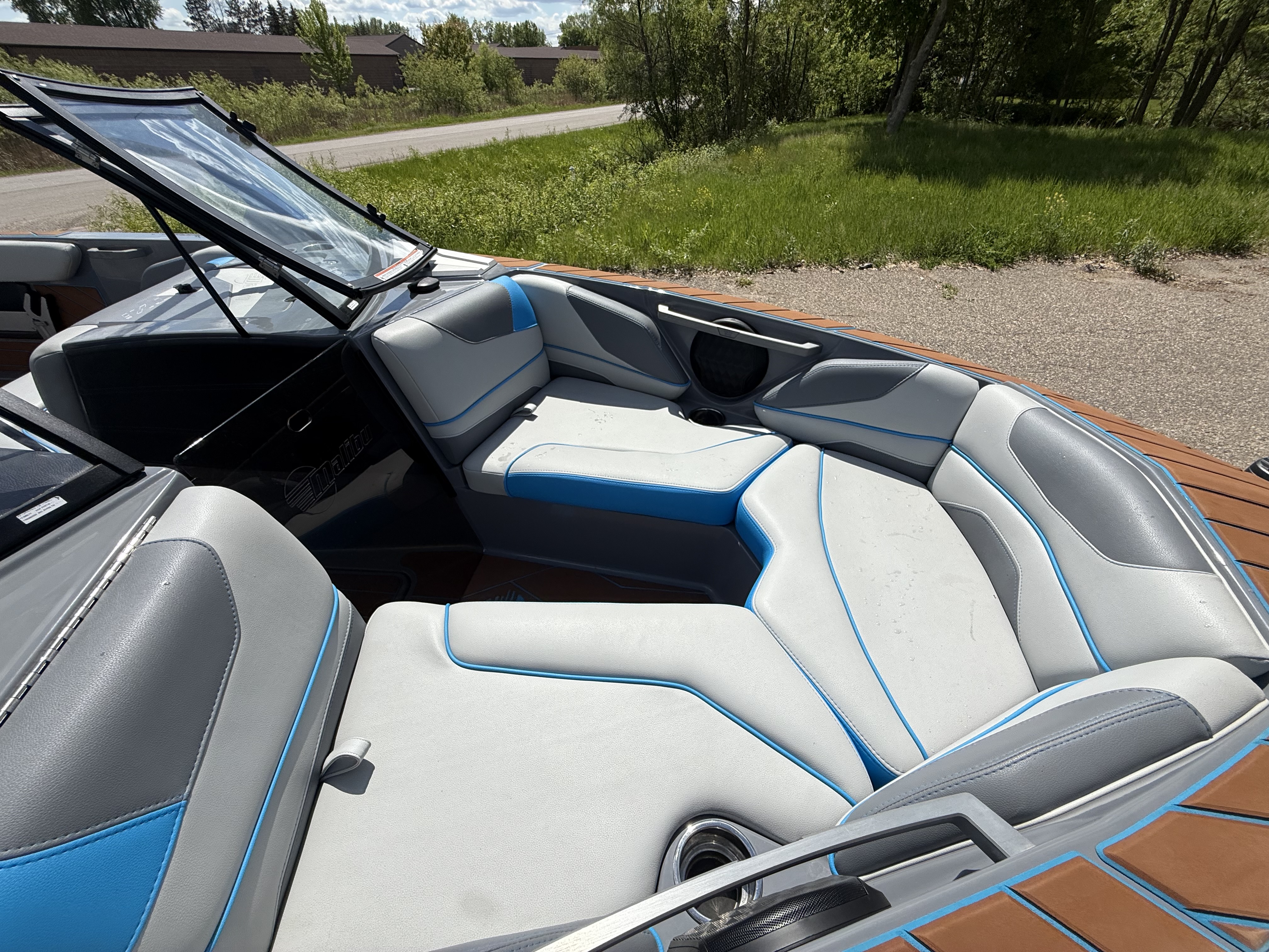 2023 Malibu Response TXI MO - 440 Hours Icon